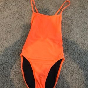 COPY - Fixed back jolyn